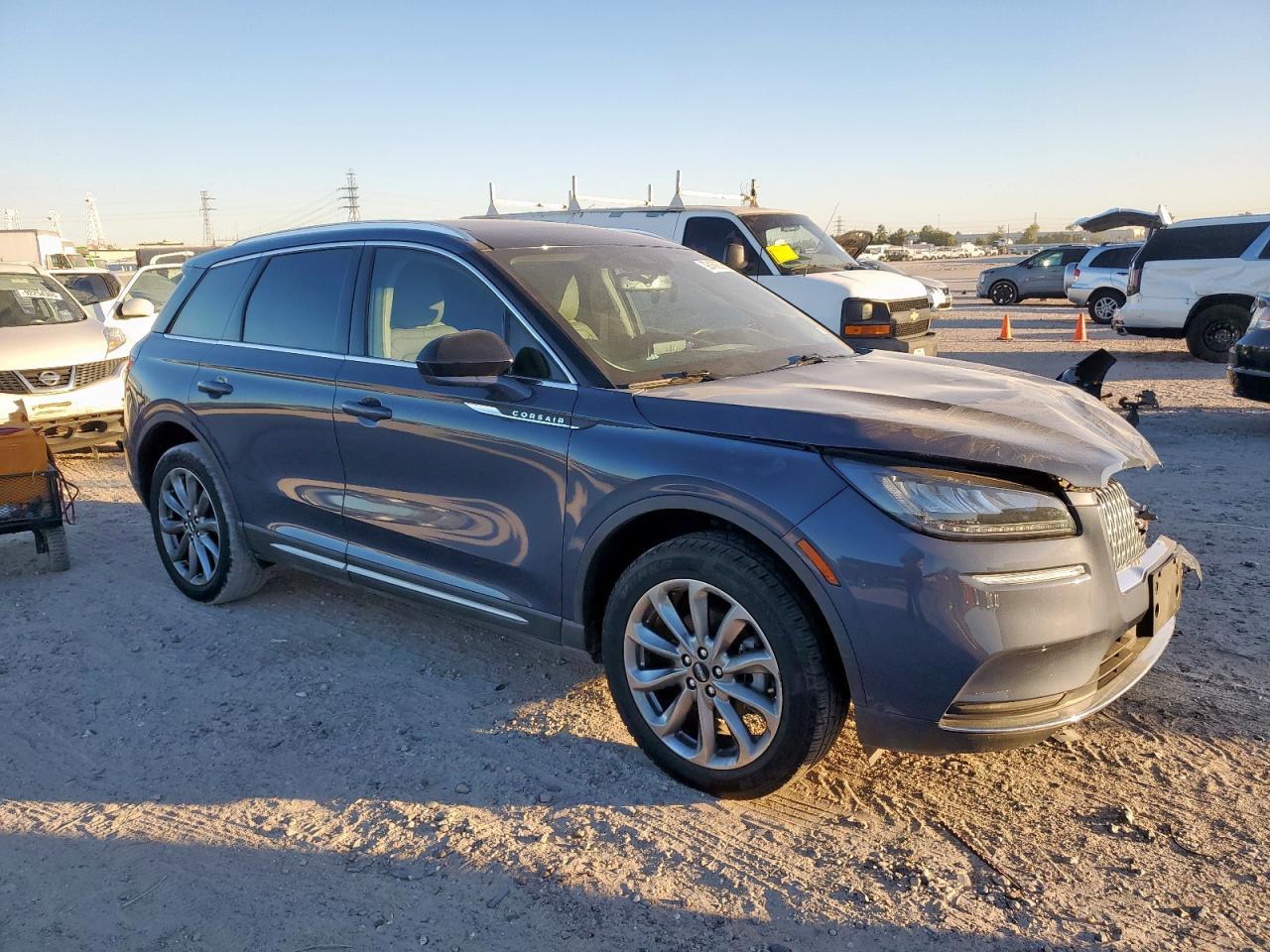2022 Lincoln Corsair - Фото 4