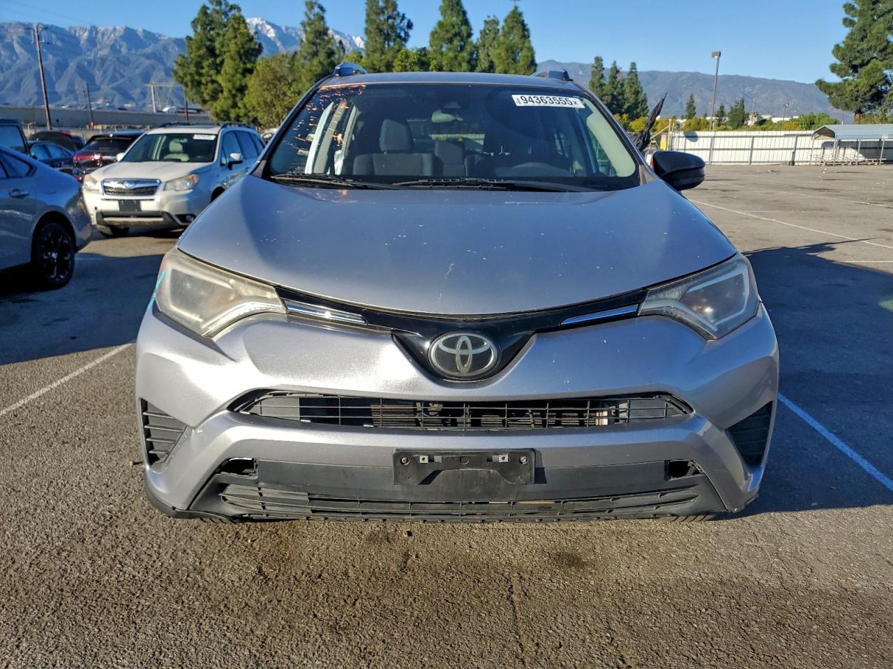 2017 Toyota Rav4 - Image 5