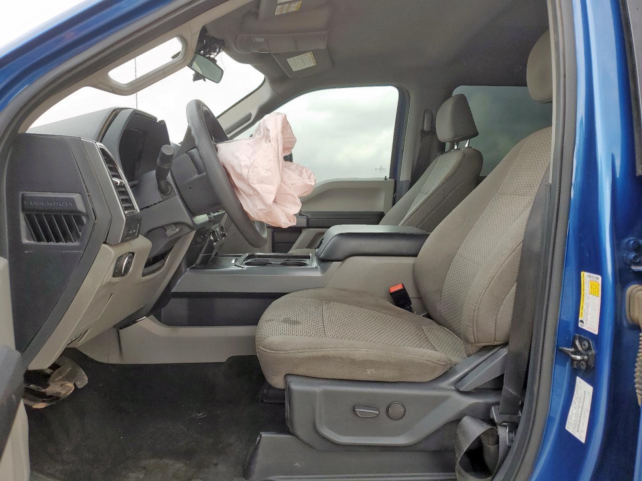 2022 Ford F250 Super Duty - Image 7