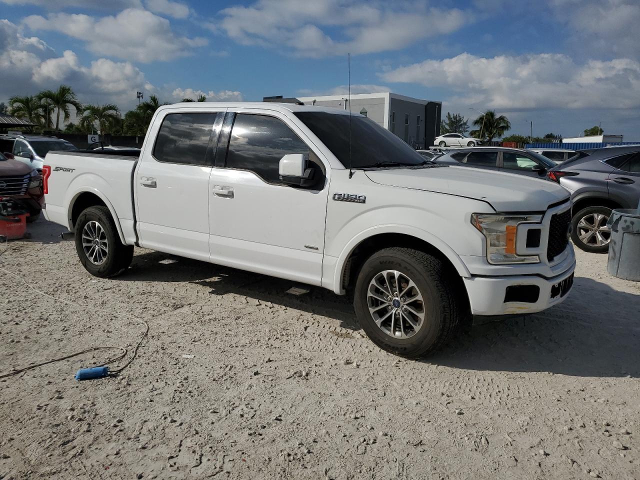 2016 Ford F150 Supercrew - Image 4