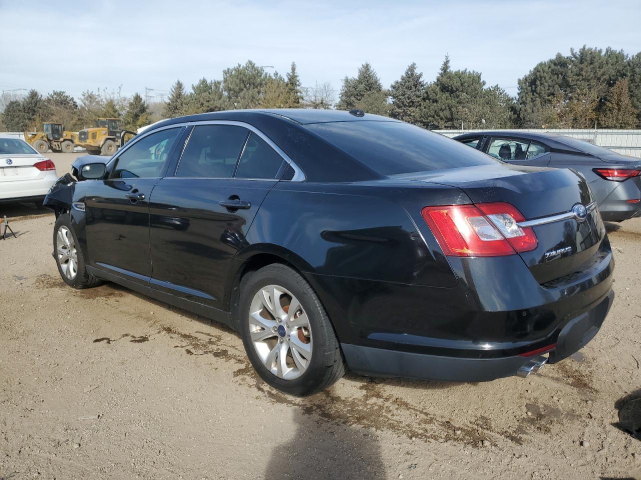 2012 Ford Taurus Sel - Image 2