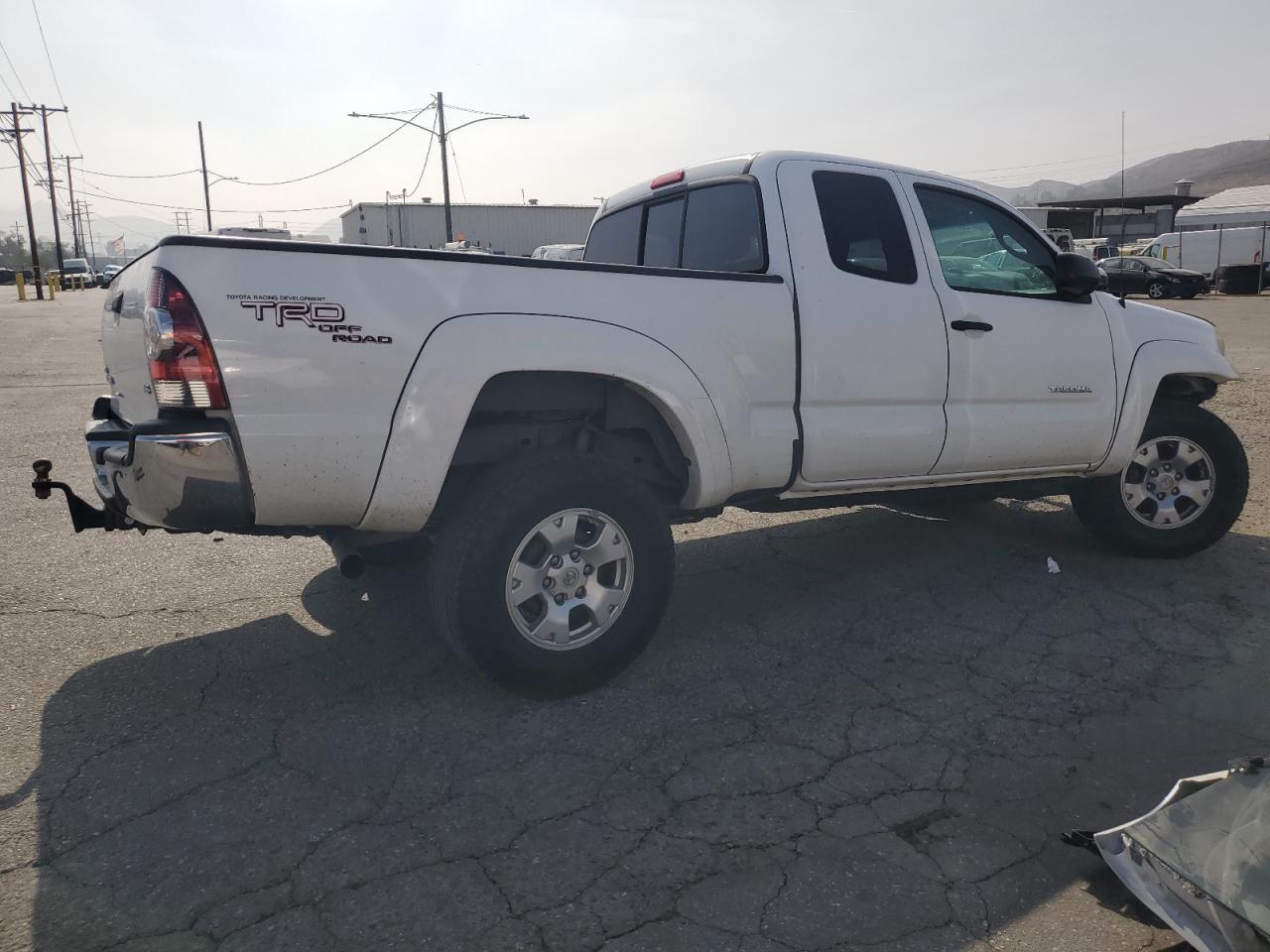2011 Toyota Tacoma Access Cab - Image 3