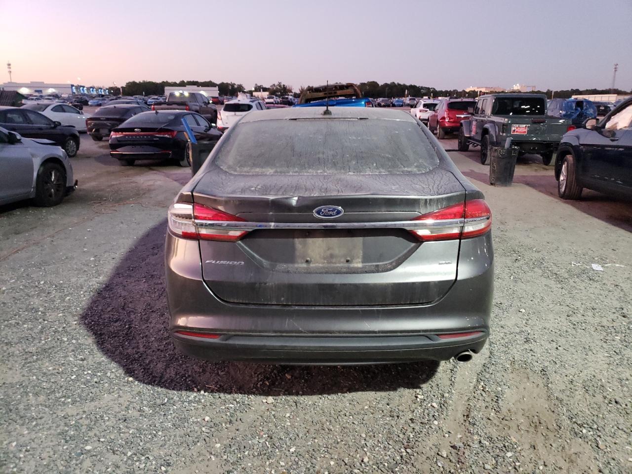 2017 Ford Fusion Se - Фото 6