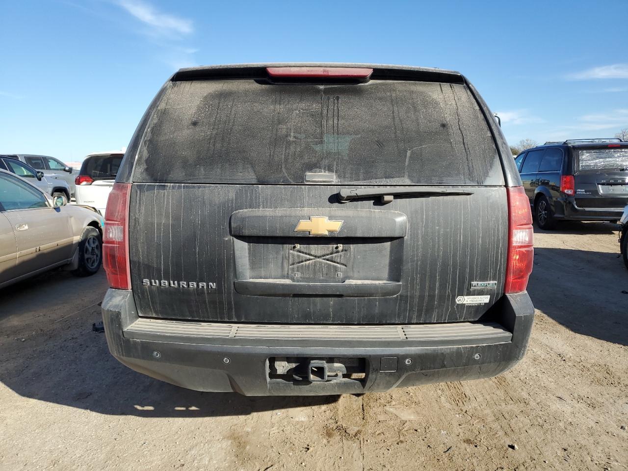2010 Chevrolet Suburban K1500 Lt - Image 6