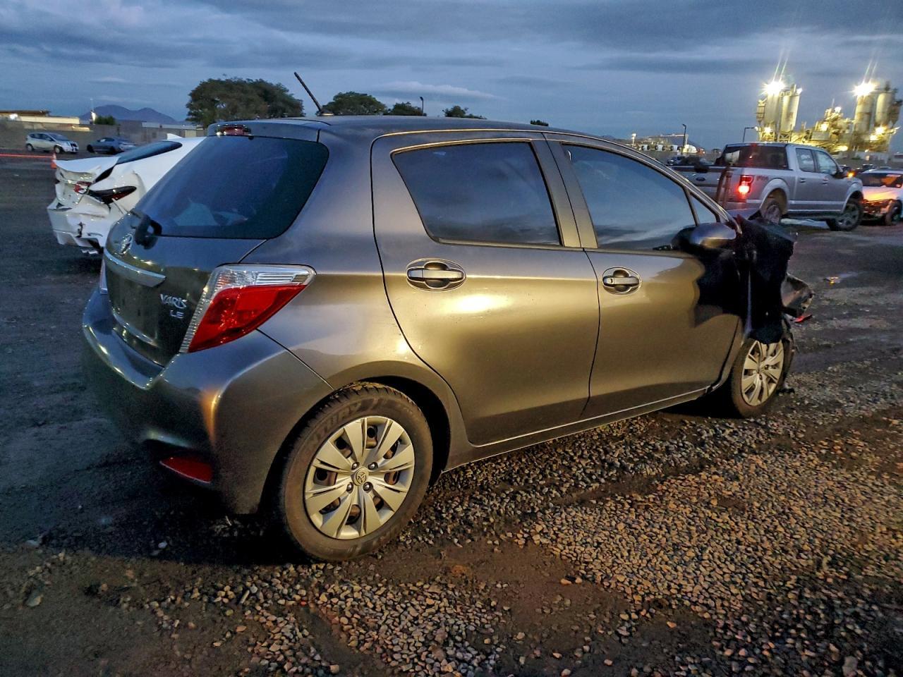 2014 Toyota Yaris - Image 3