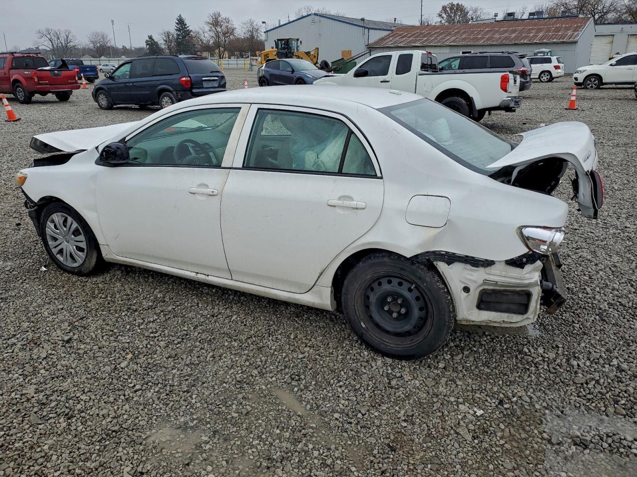 2010 Toyota Corolla Base - Фото 3