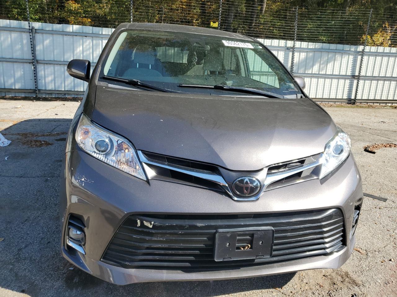 2019 Toyota Sienna - Фото 5