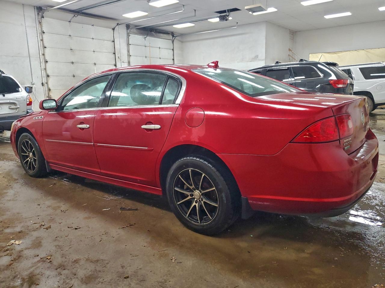2011 Buick Lucerne Cxl - Фото 2
