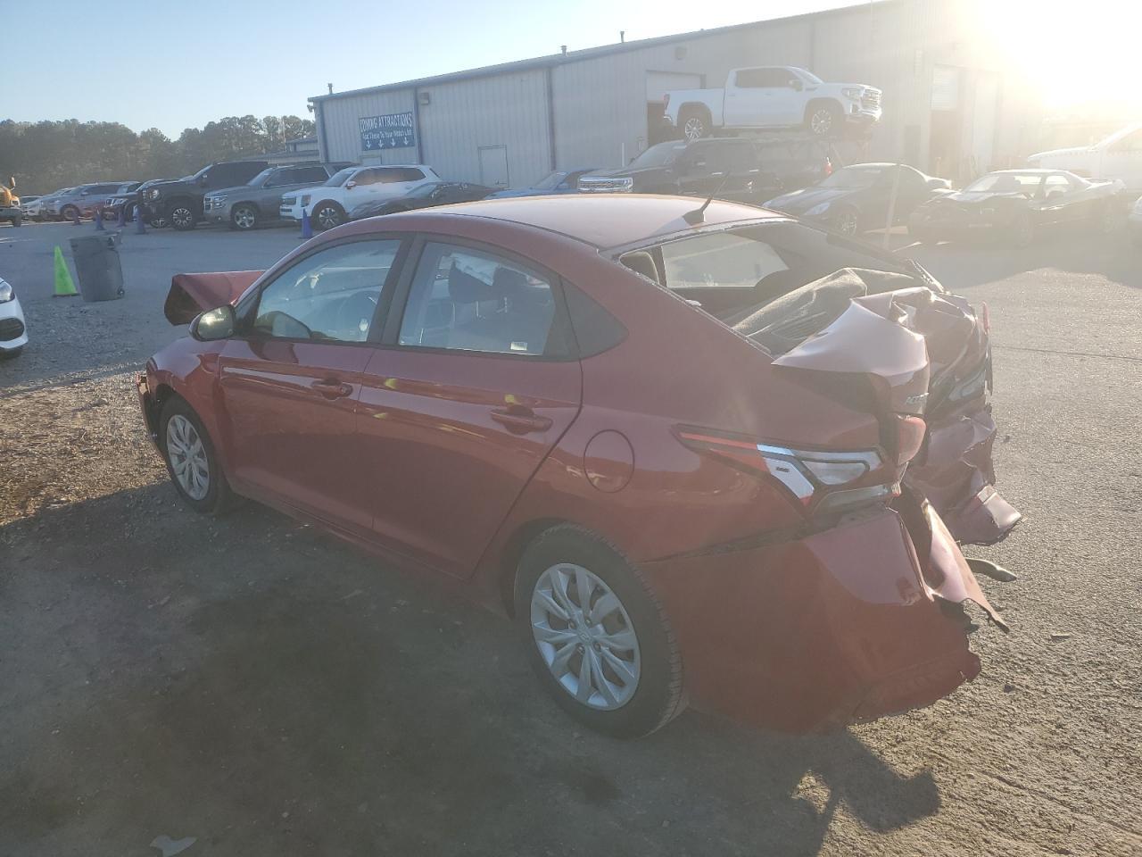 2019 Hyundai Accent Se - Image 2