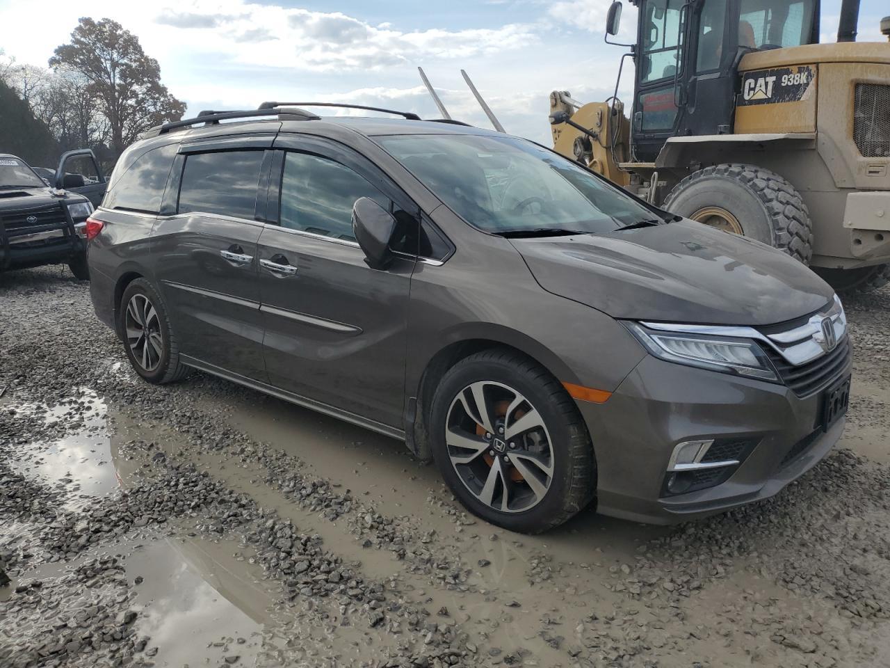 2018 Honda Odyssey Elite - Фото 4