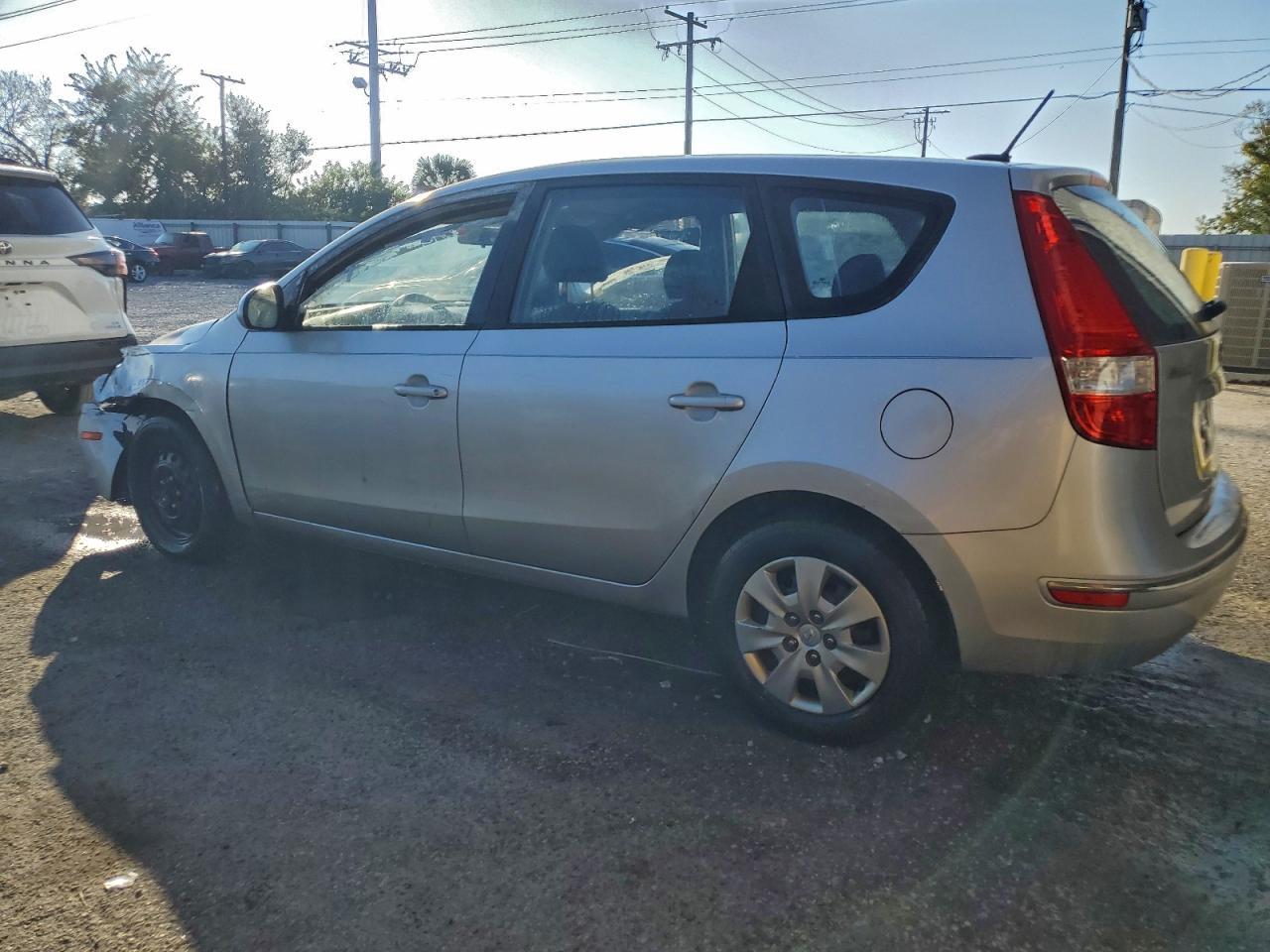 2012 Hyundai Elantra Touring Gls - Фото 2