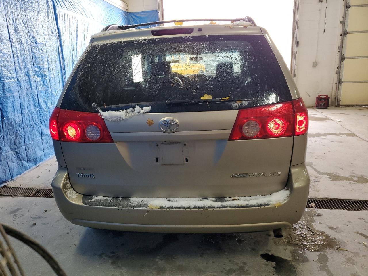 2006 Toyota Sienna Xle - Фото 6