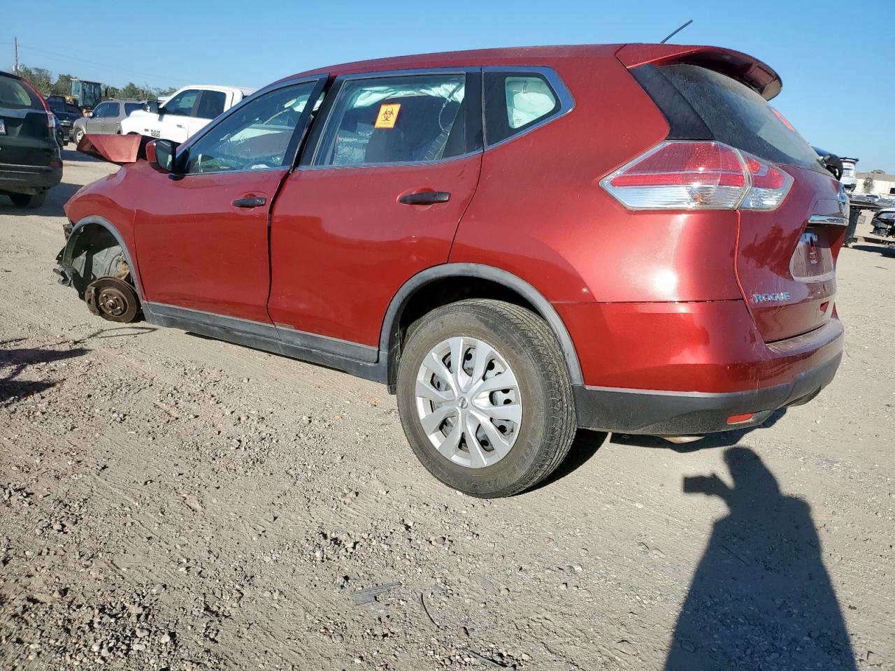 2016 Nissan Rogue S - Image 2
