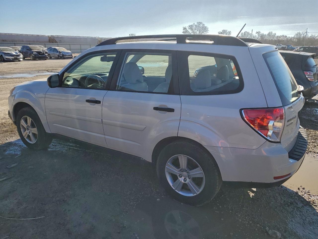 2012 Subaru Forester 2.5X - Фото 2