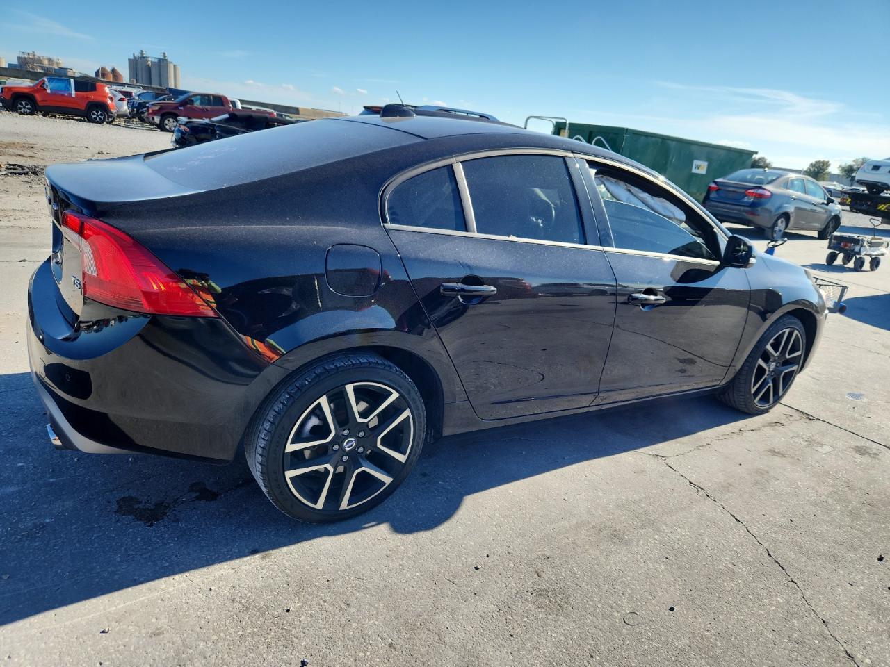 2018 Volvo S60 Dynamic - Image 3