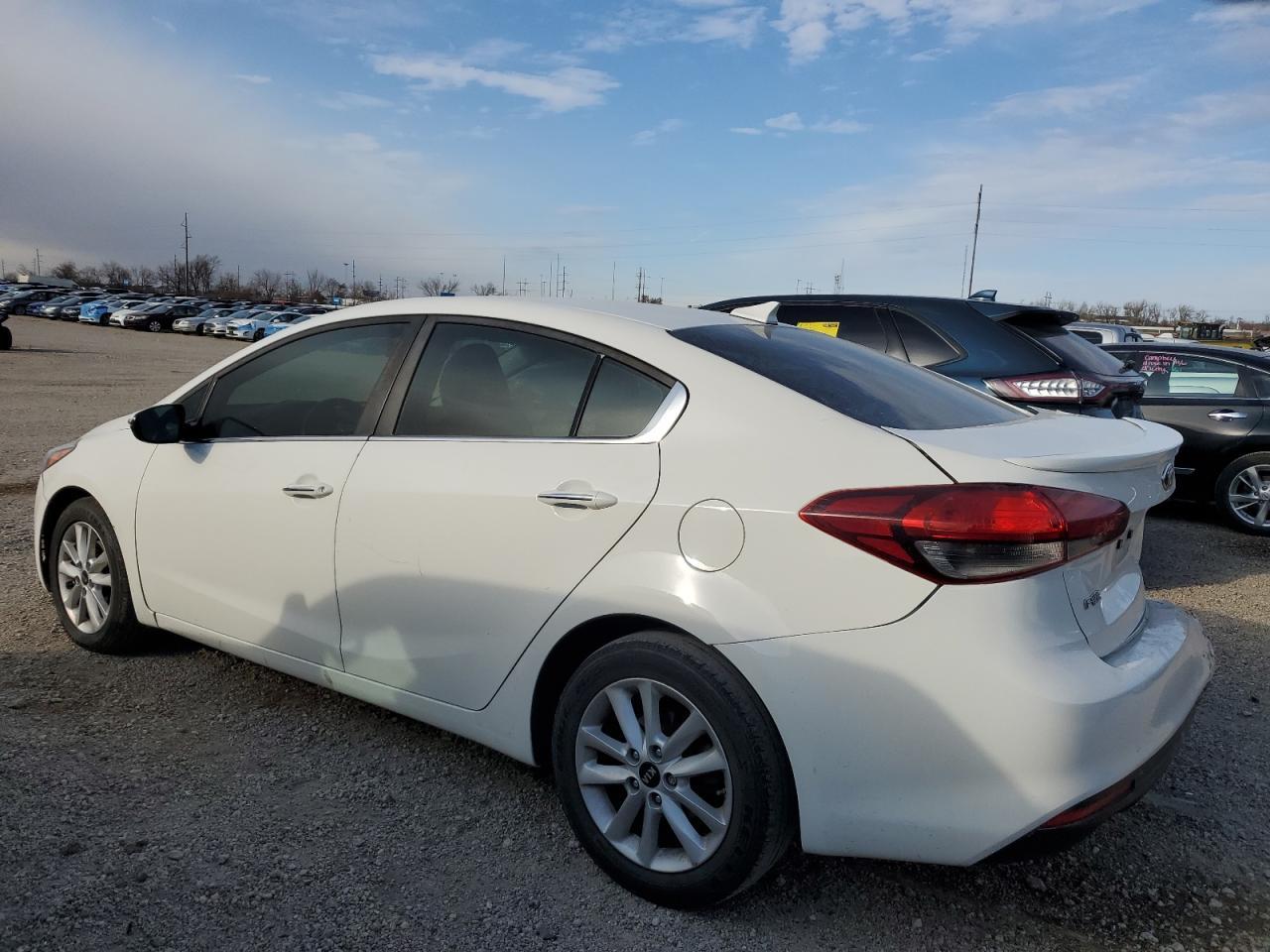 2017 Kia Forte Lx - Image 2