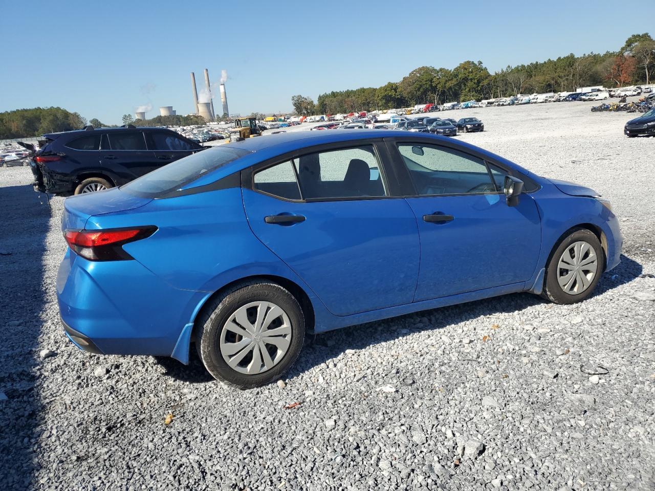 2020 Nissan Versa S - Image 3