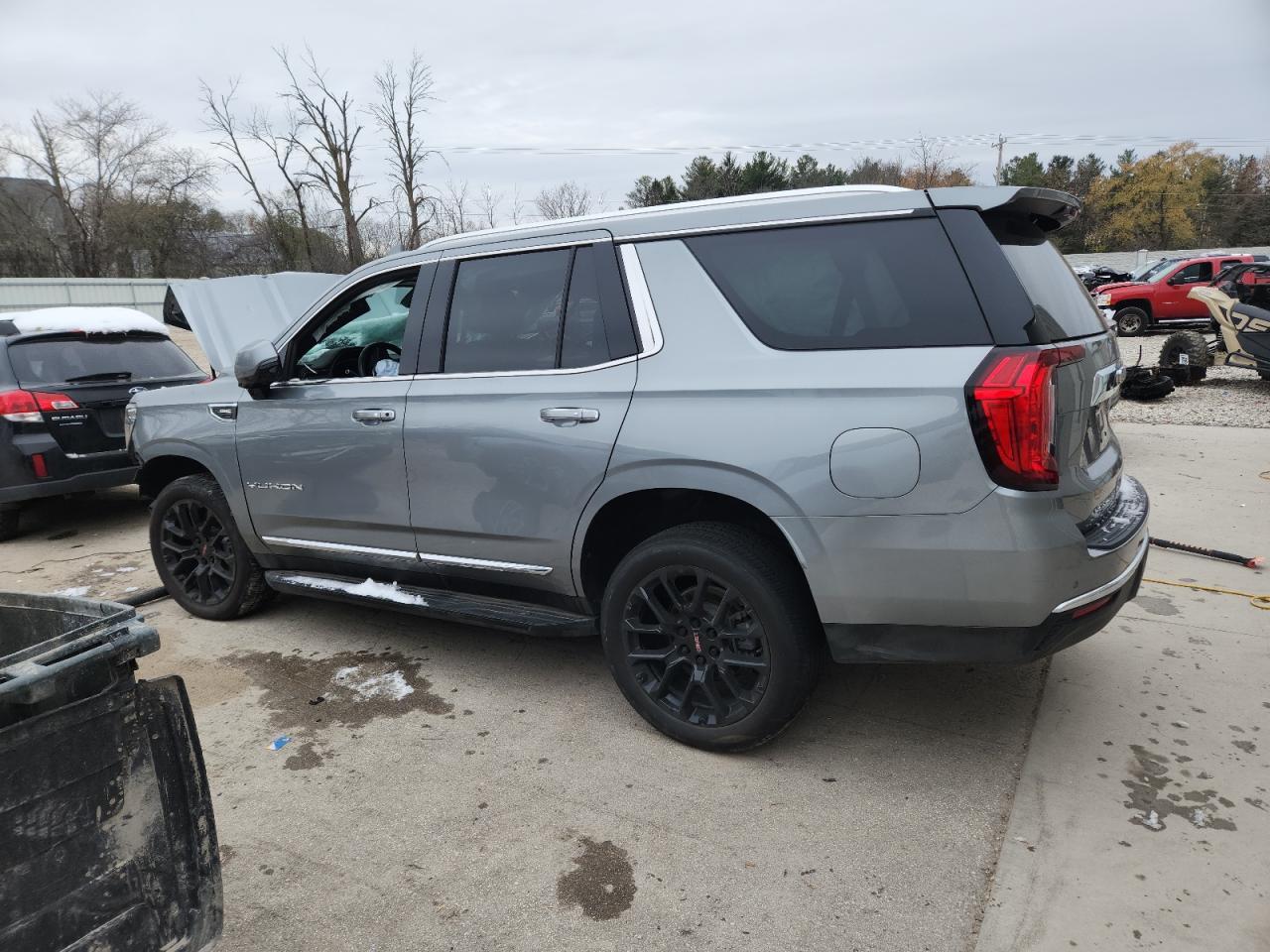 2023 GMC Yukon Slt - Фото 2