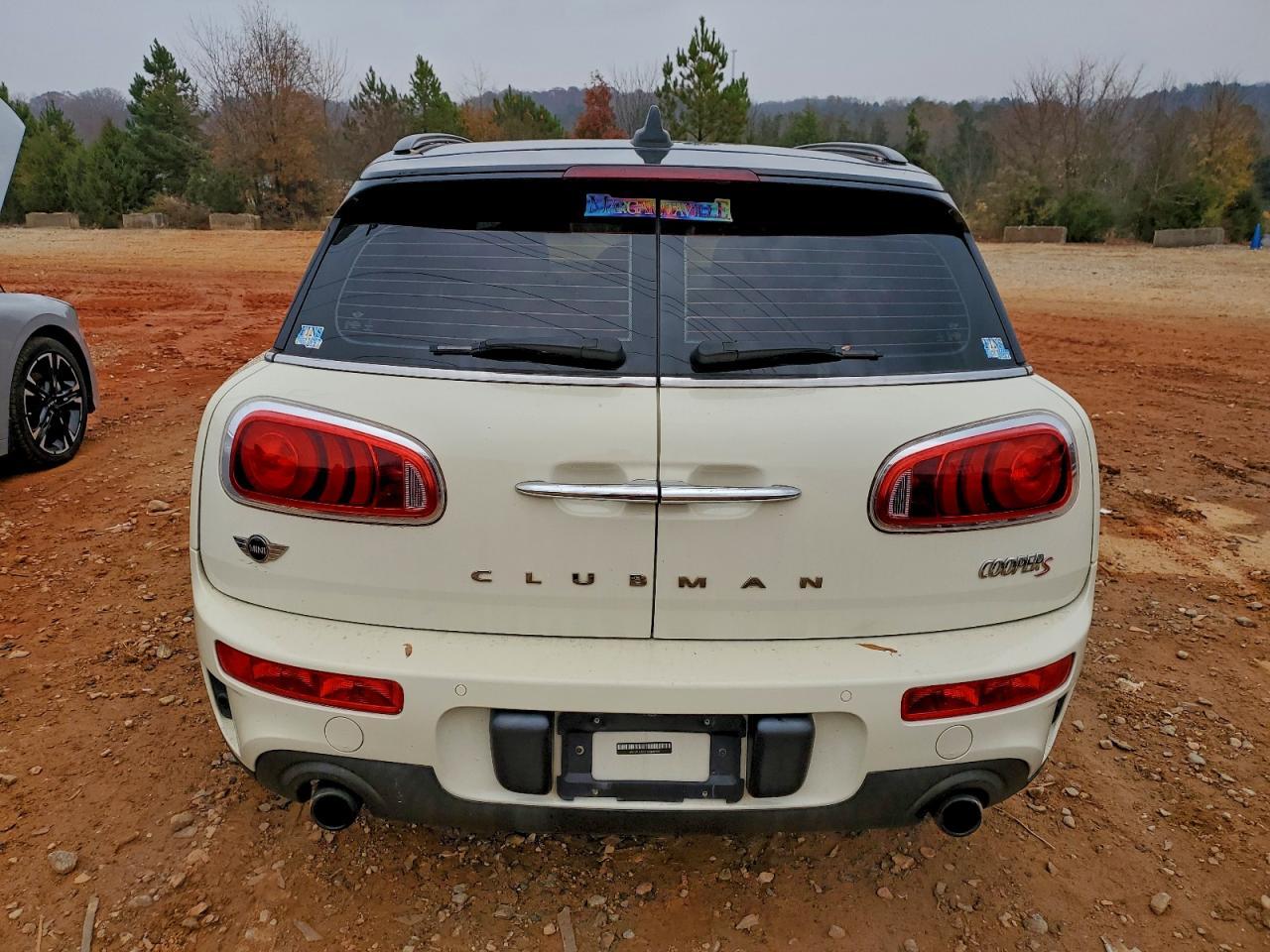 2017 Mini Cooper S Clubman All4 - Image 6