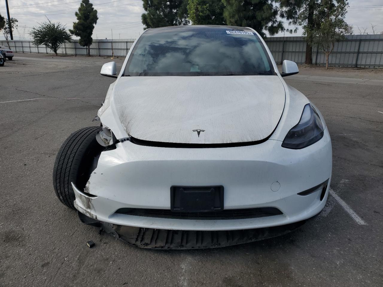 2024 Tesla Model Y - Фото 5