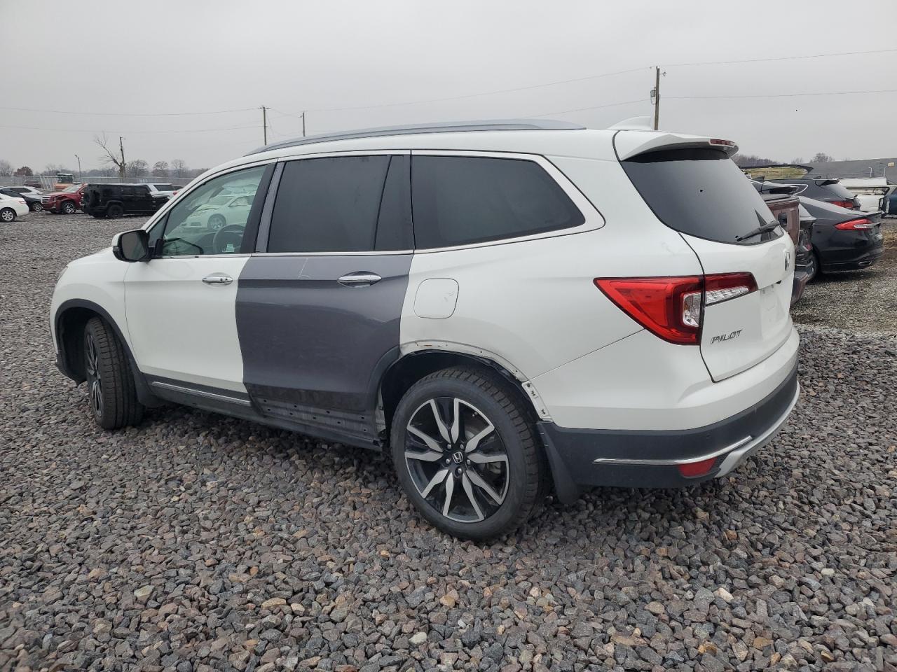 2021 Honda Pilot Elite - Фото 2