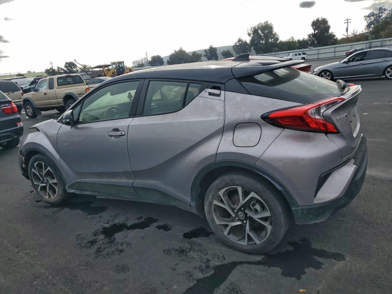 2020 Toyota C-Hr Xle - Фото 2