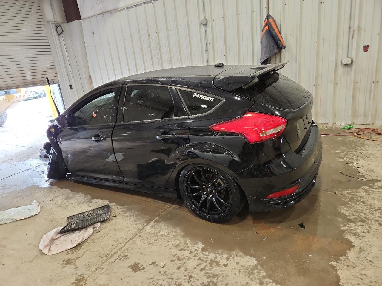 2017 Ford Focus St - Фото 2