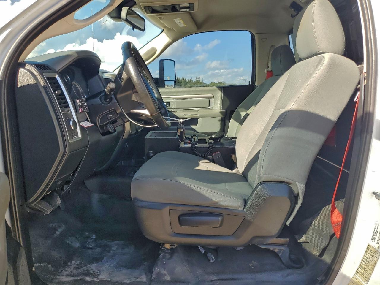 2015 Ram 5500 Ambulance - Image 7