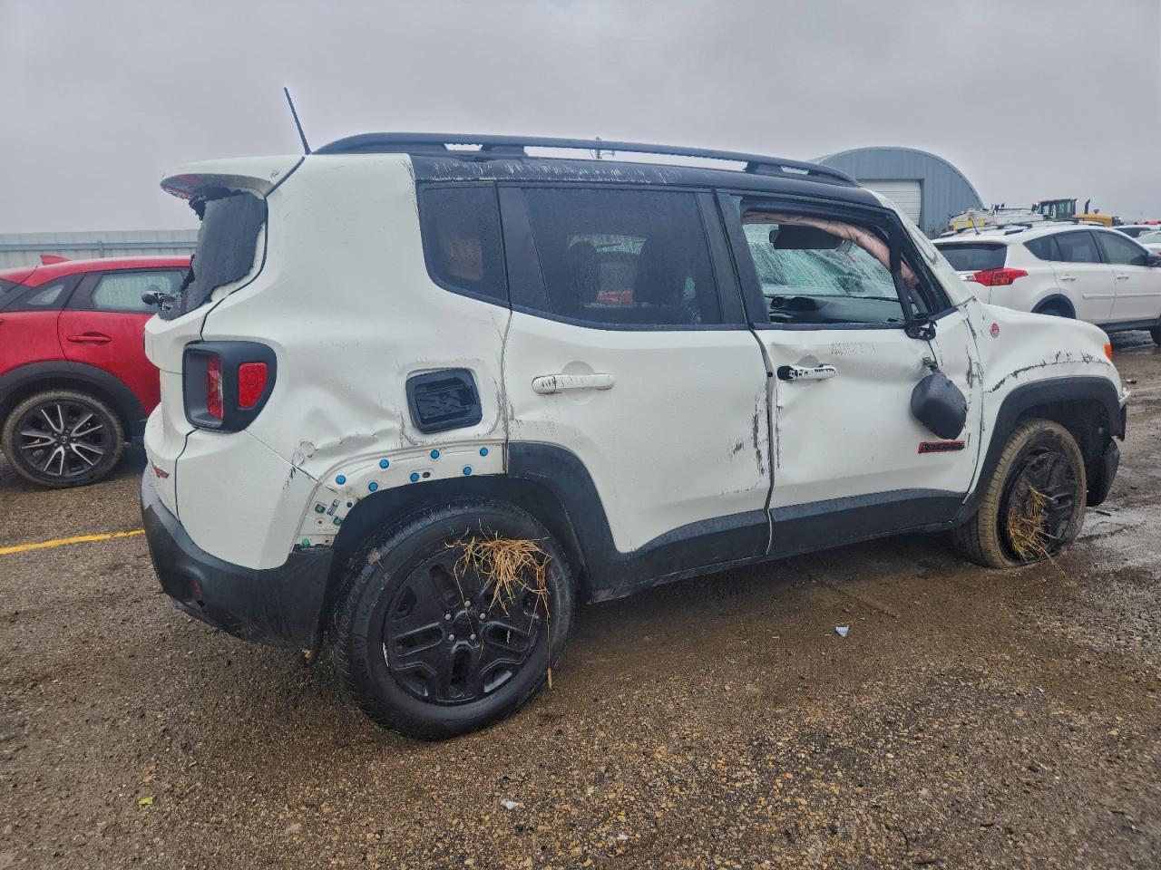 2018 Jeep Renegade Trailhawk - Image 3