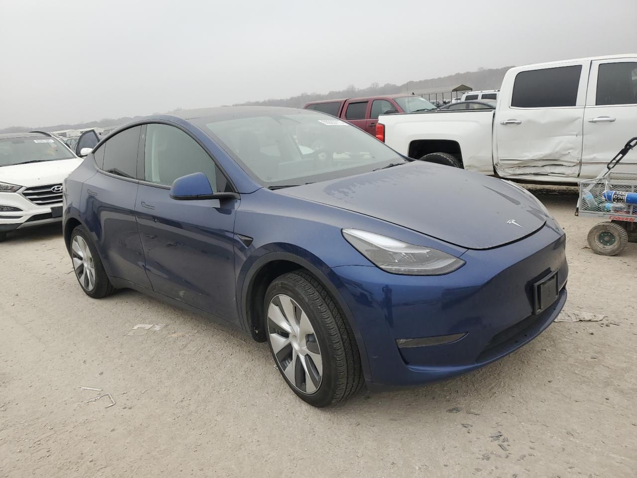 2023 Tesla Model Y - Image 4