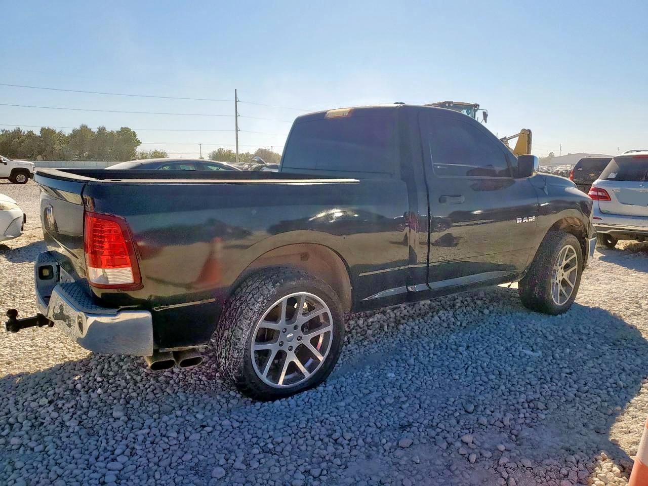 2009 Dodge Ram 1500 - Фото 3