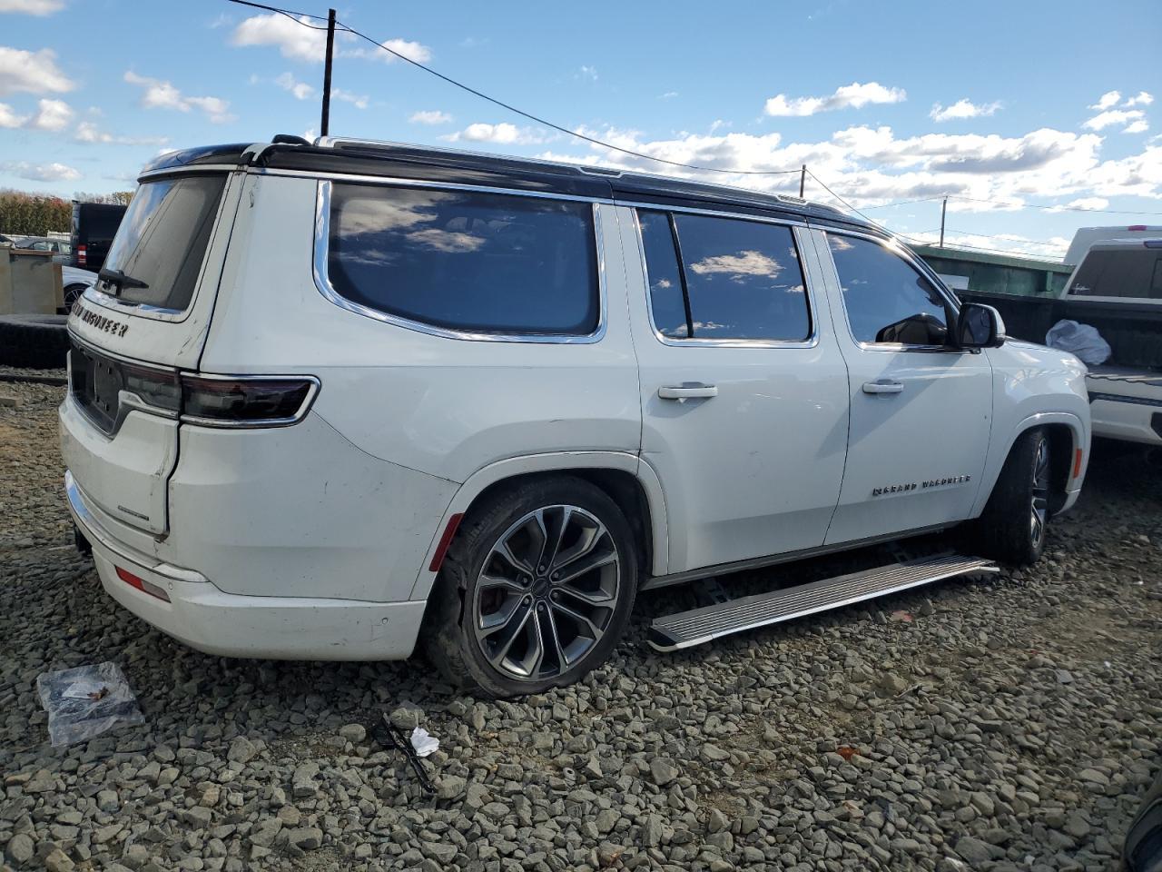 2022 Jeep Grand Wagoneer Series Iii - Фото 3