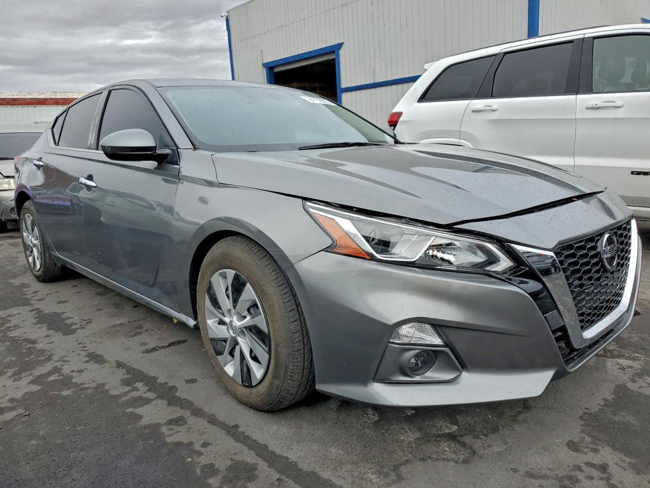 2020 Nissan Altima S - Фото 4