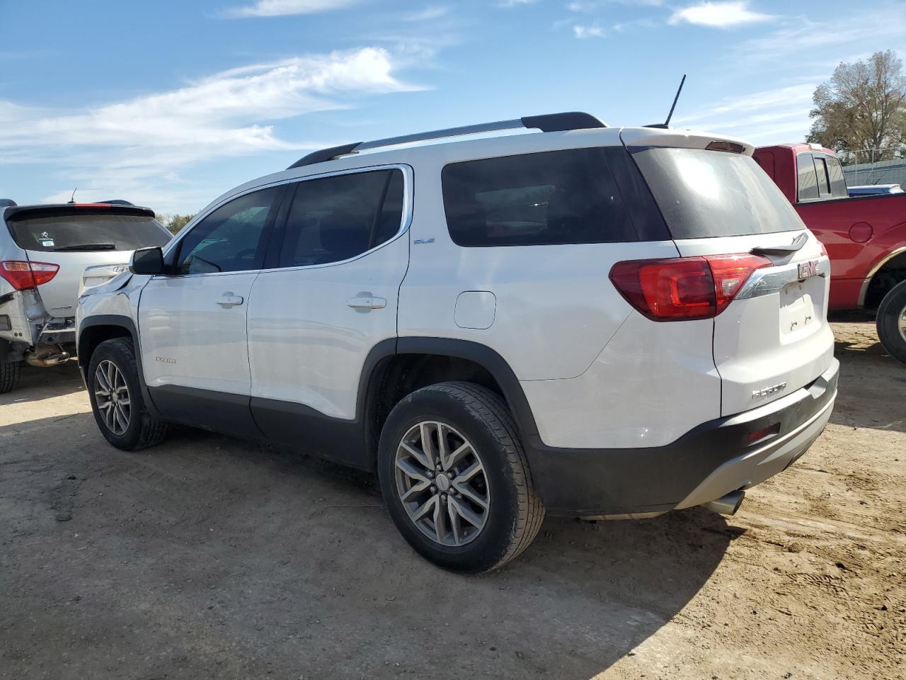 2019 GMC Acadia Sle - Image 2