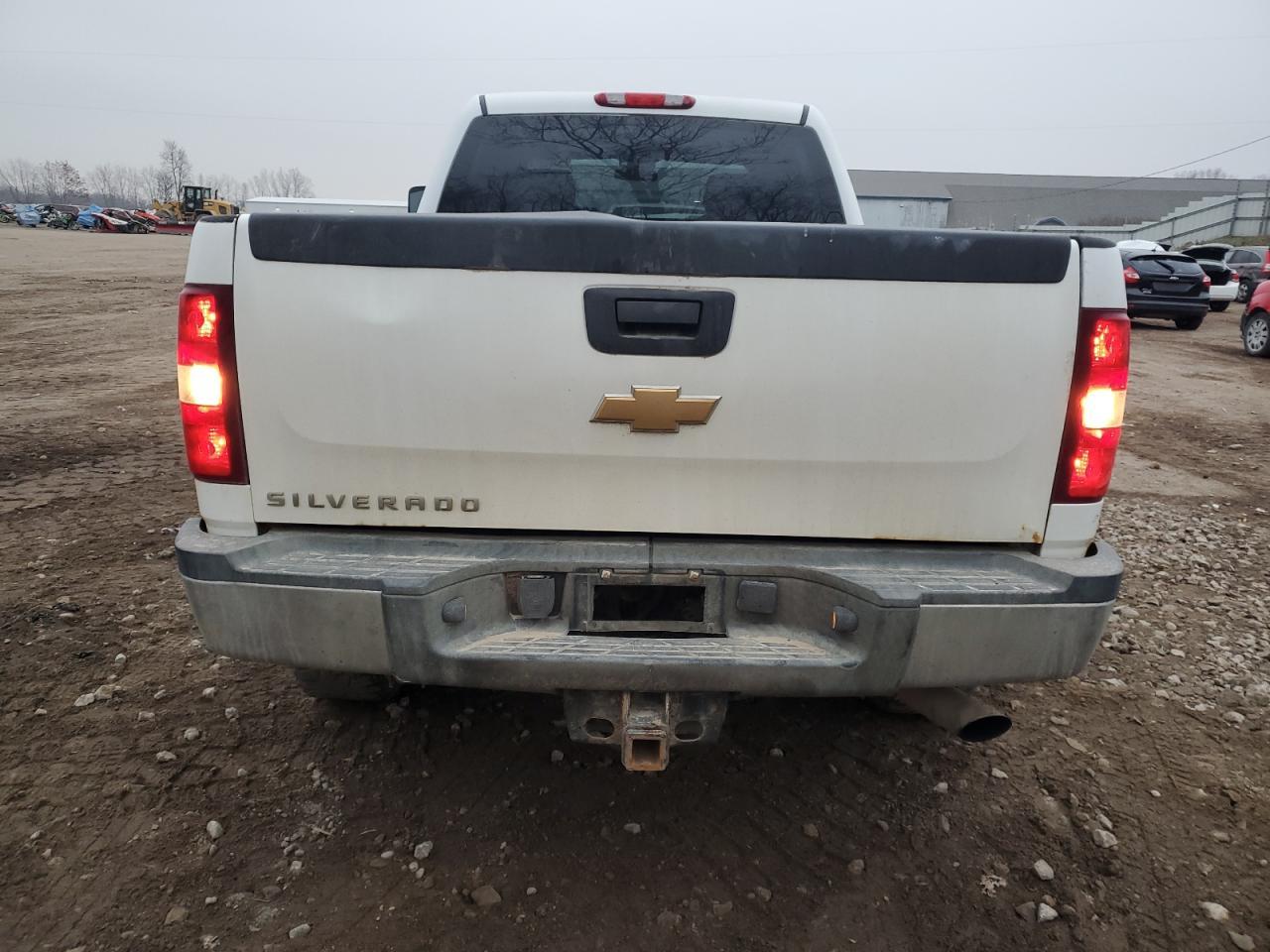 2013 Chevrolet Silverado K2500 Heavy Duty - Фото 5