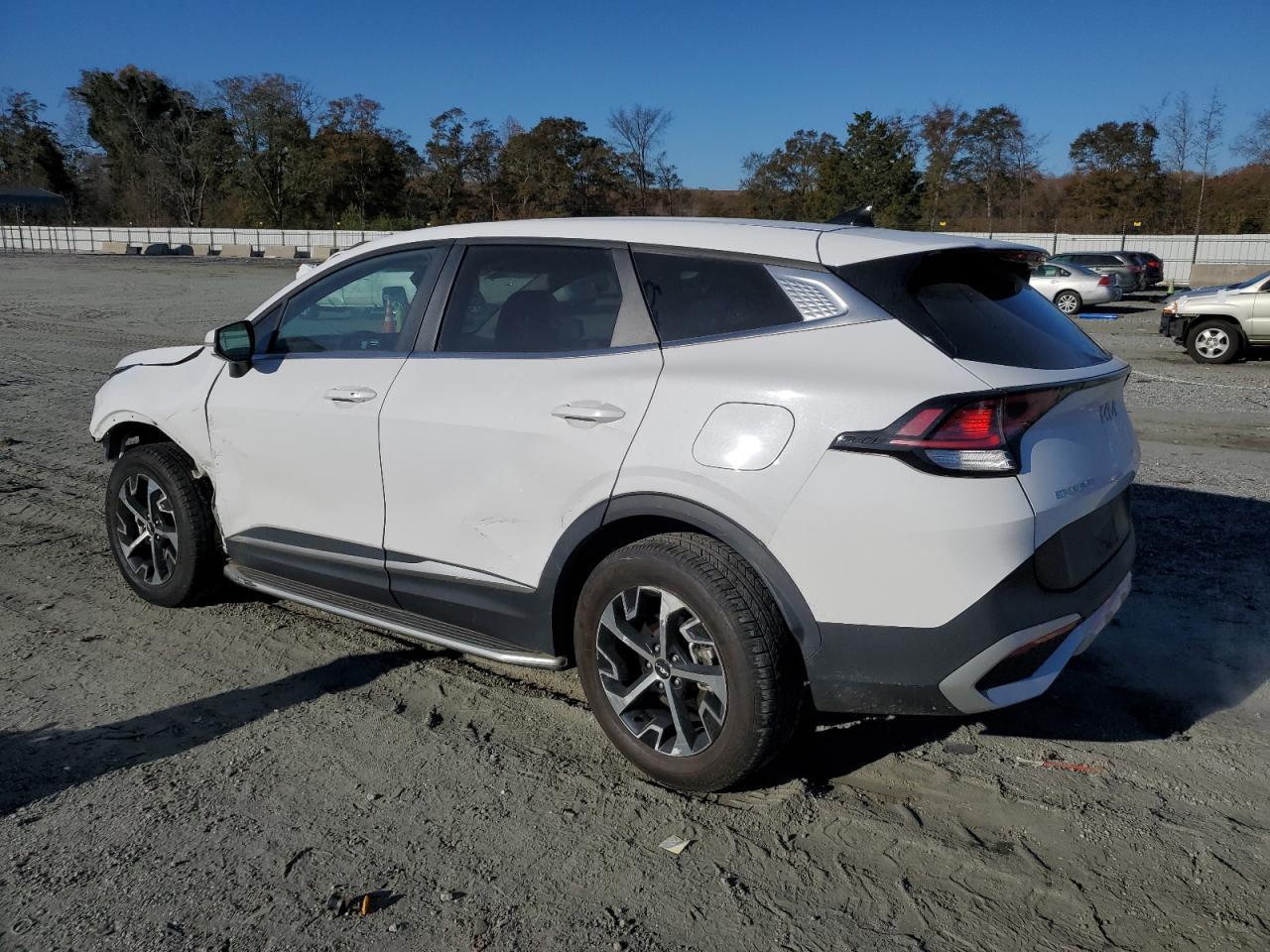 2023 Kia Sportage Ex - Image 2