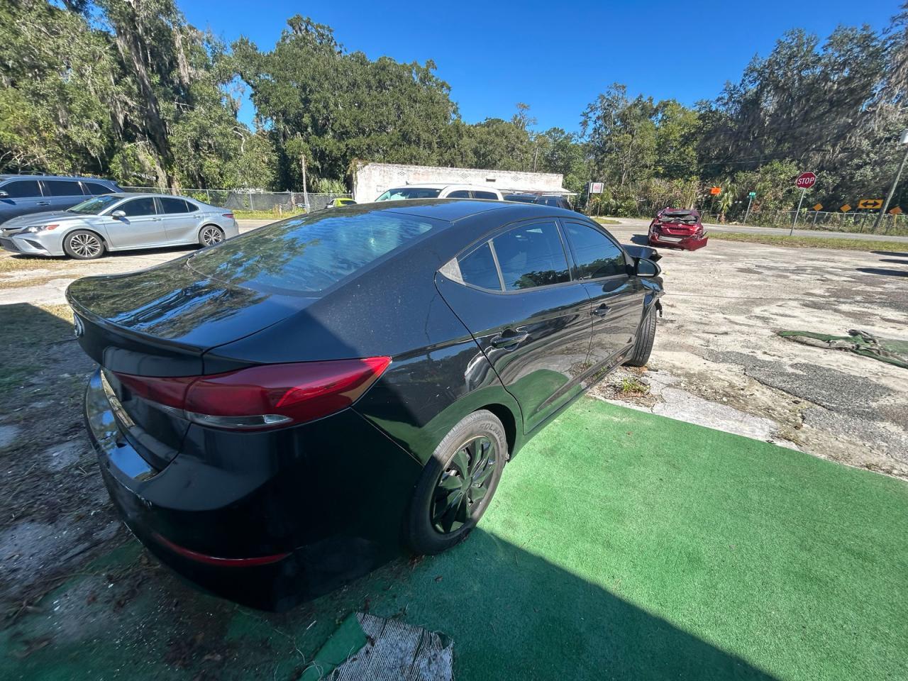 2018 Hyundai Elantra Se - Фото 4