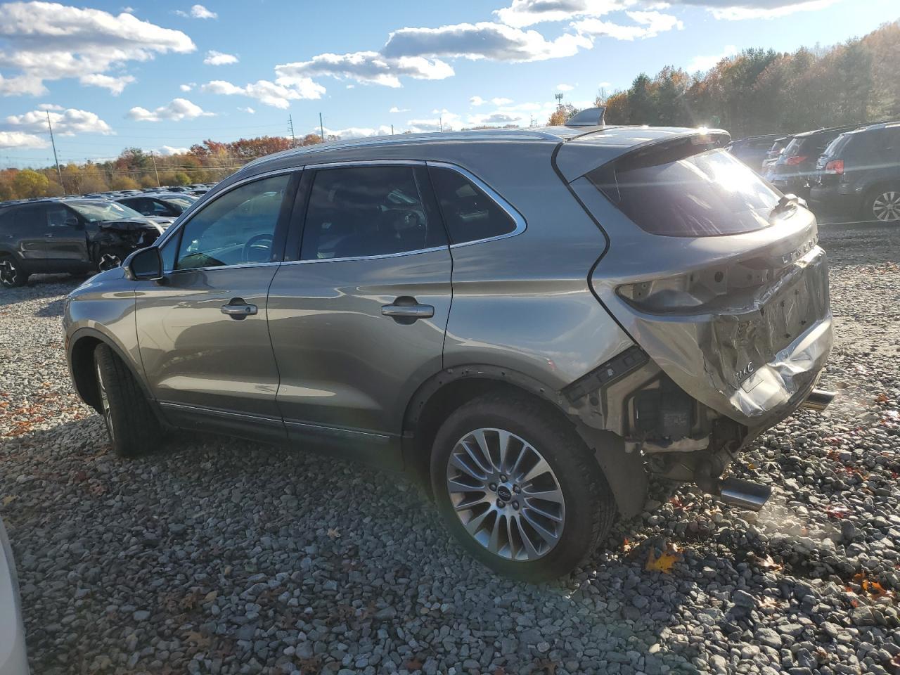 2017 Lincoln Mkc Reserve - Image 2