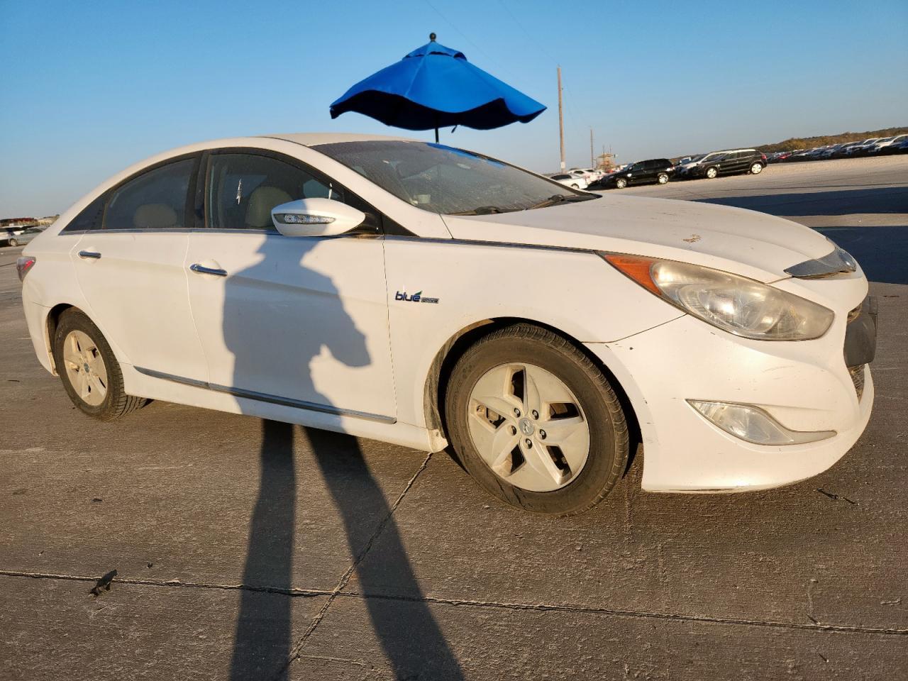 2012 Hyundai Sonata Hybrid - Image 4
