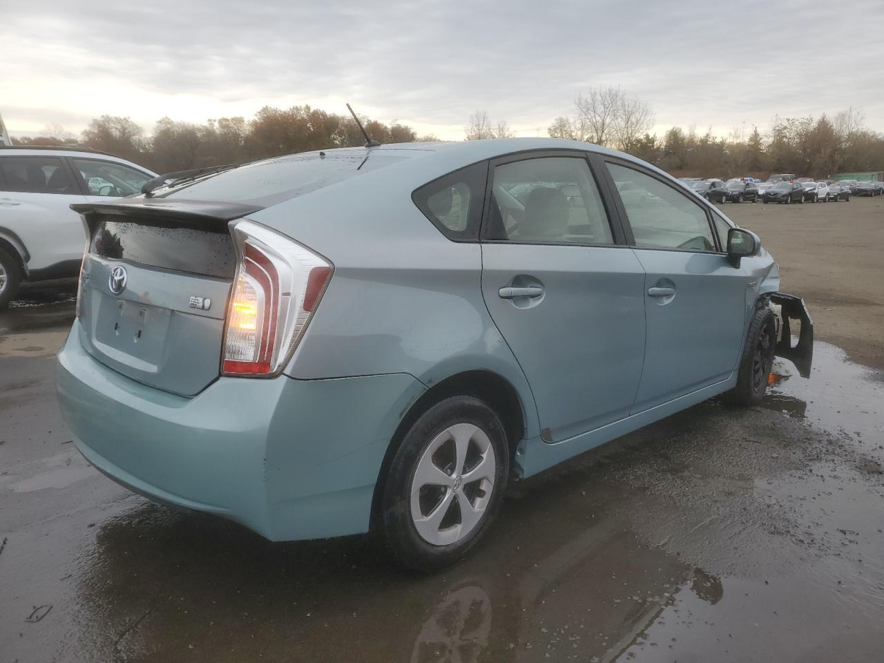 2013 Toyota Prius - Фото 3