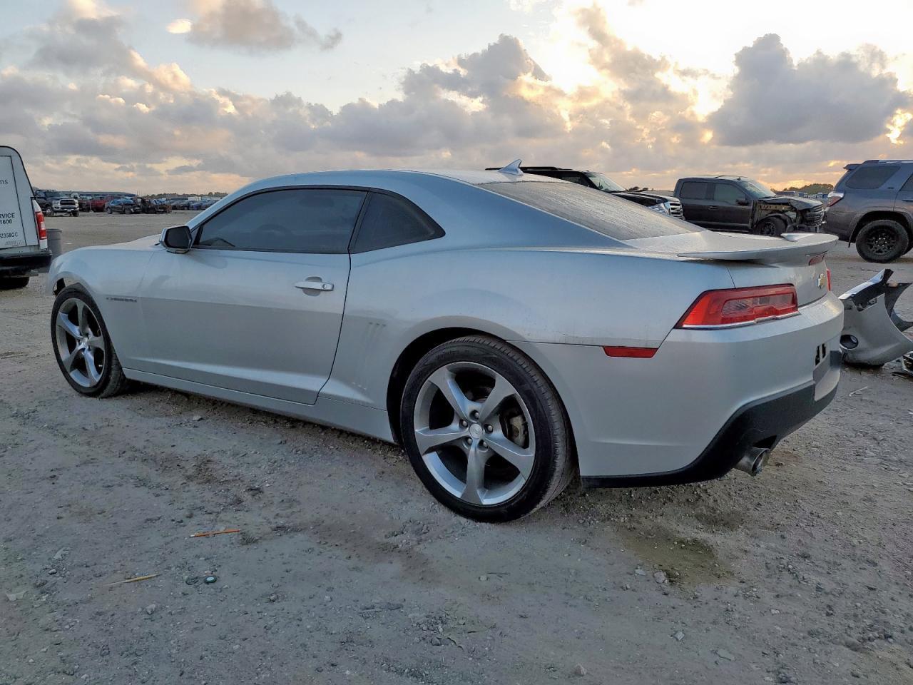 2015 Chevrolet Camaro Lt - Фото 2