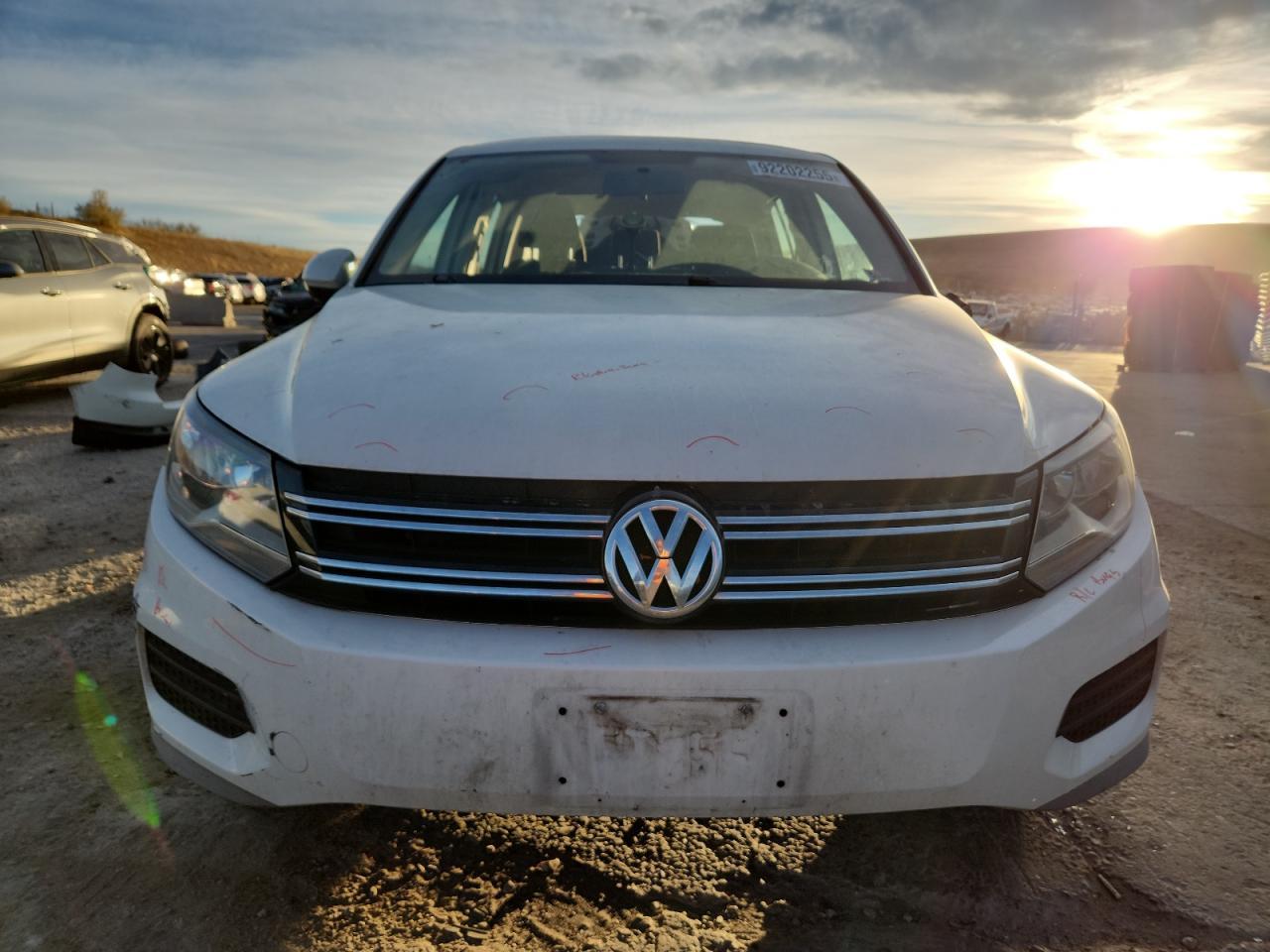 2014 Volkswagen Tiguan S - Фото 5