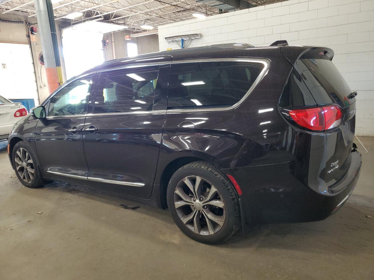 2017 Chrysler Pacifica Limited - Фото 2