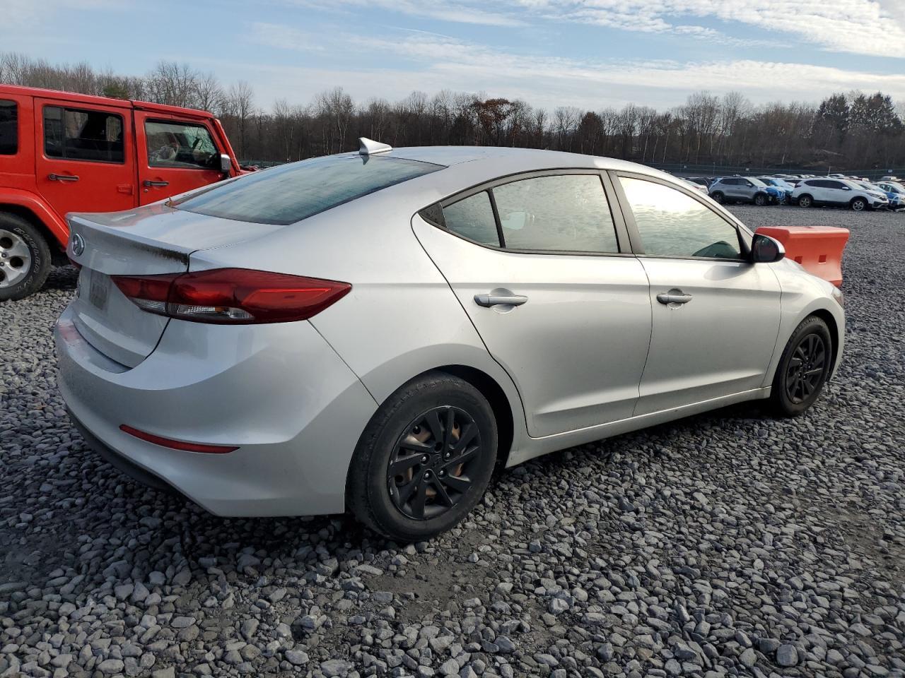 2018 Hyundai Elantra Se - Фото 3