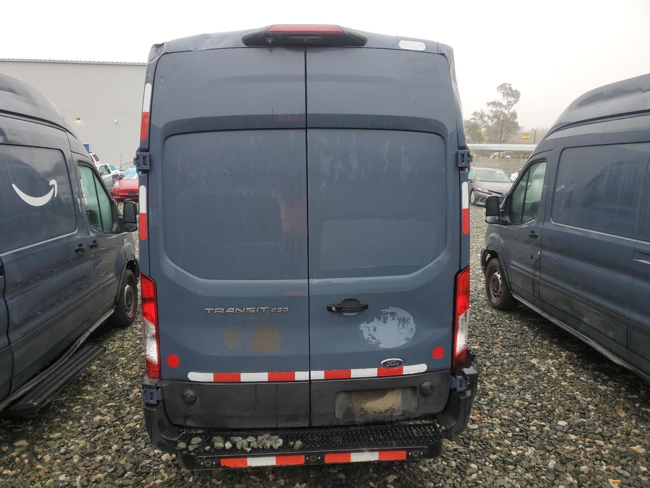 2020 Ford Transit T-250 - Cargo Van - Фото 6