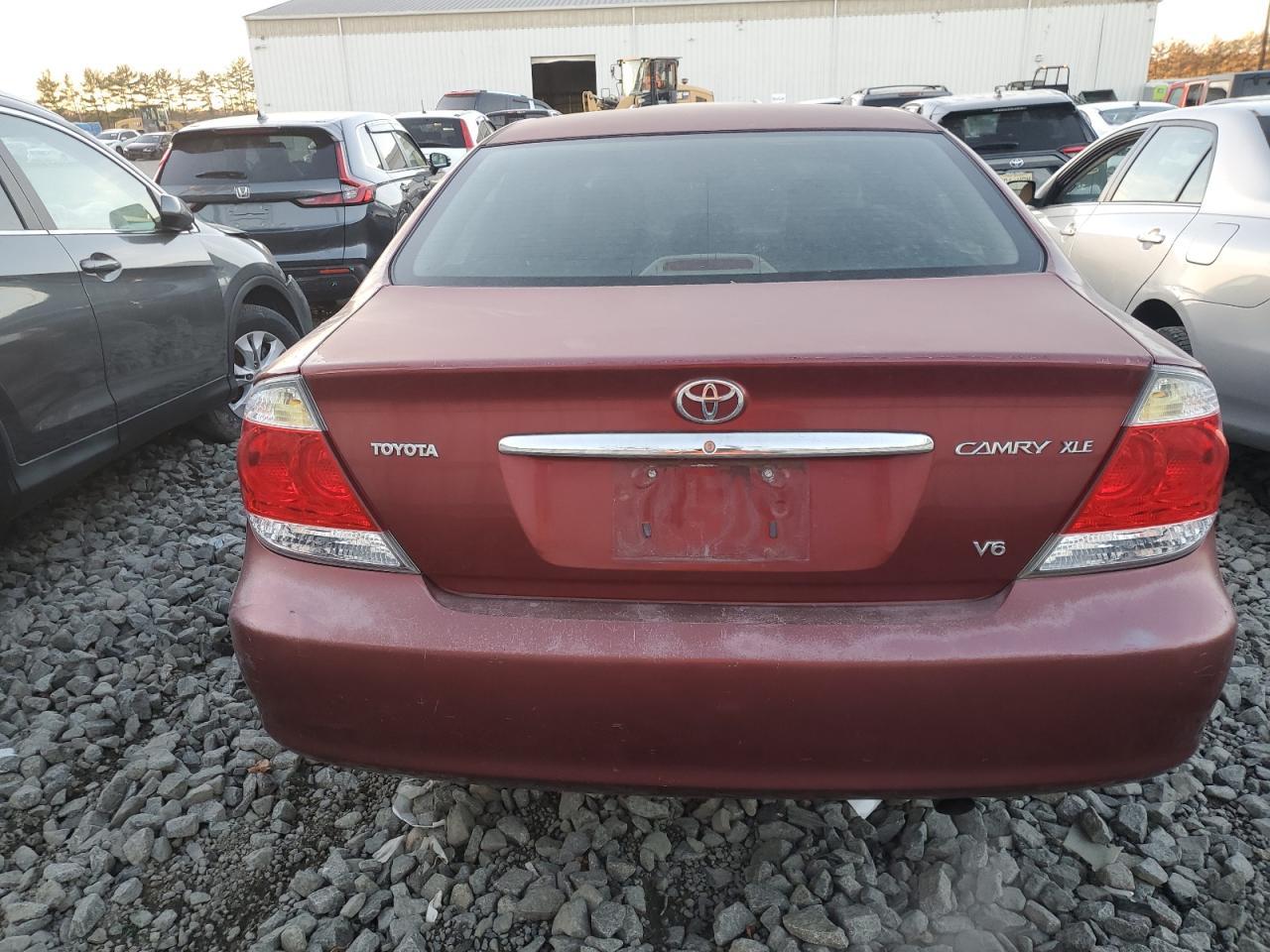 2006 Toyota Camry Le - Image 6