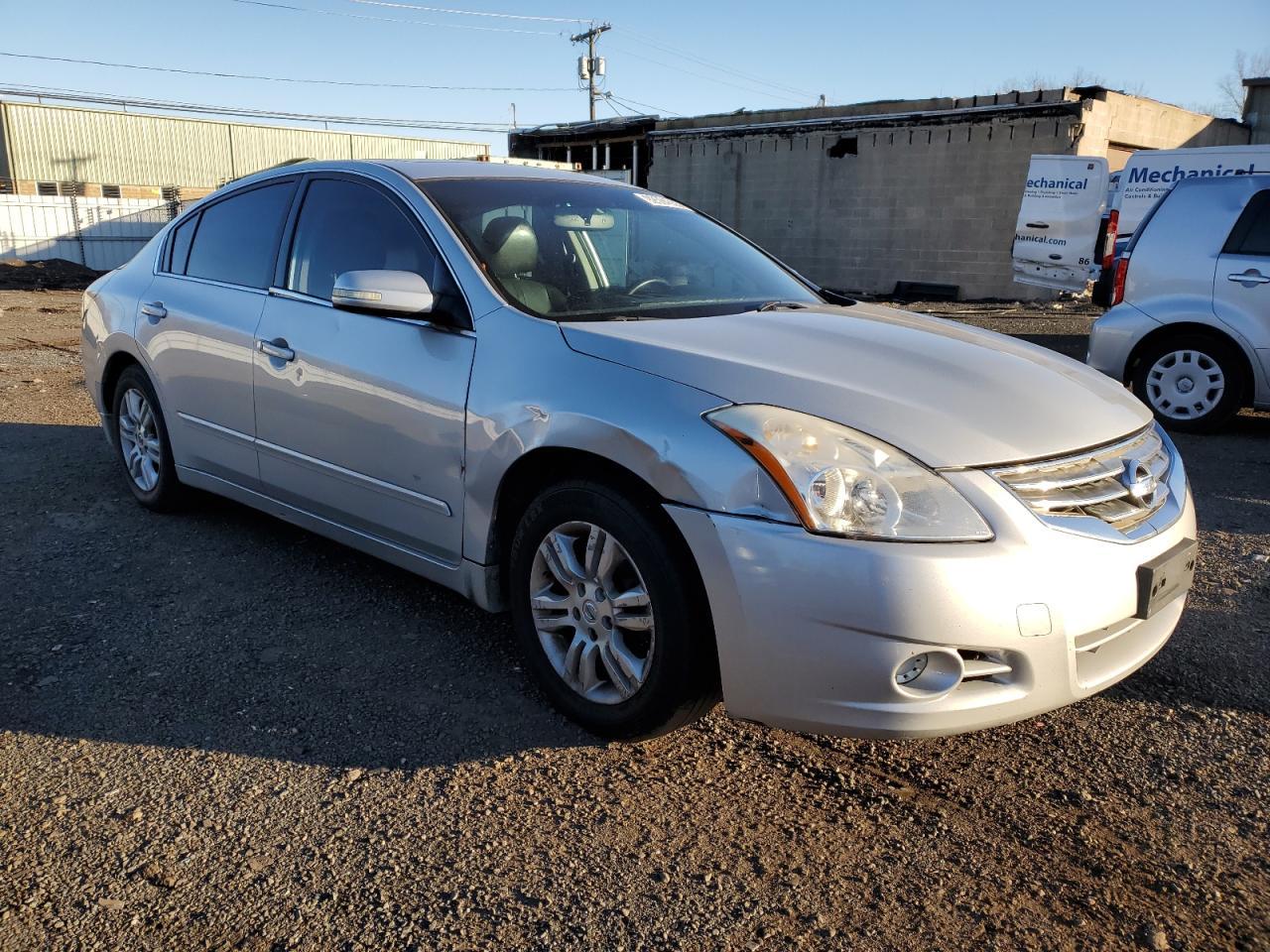 2010 Nissan Altima Base - Фото 4