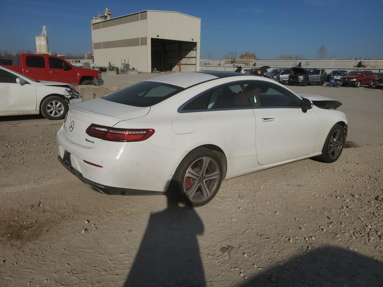 2018 Mercedes-Benz E 400 4Matic - Фото 3