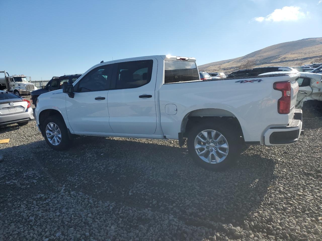 2026 Chevrolet Silverado K1500 Custom - Image 2