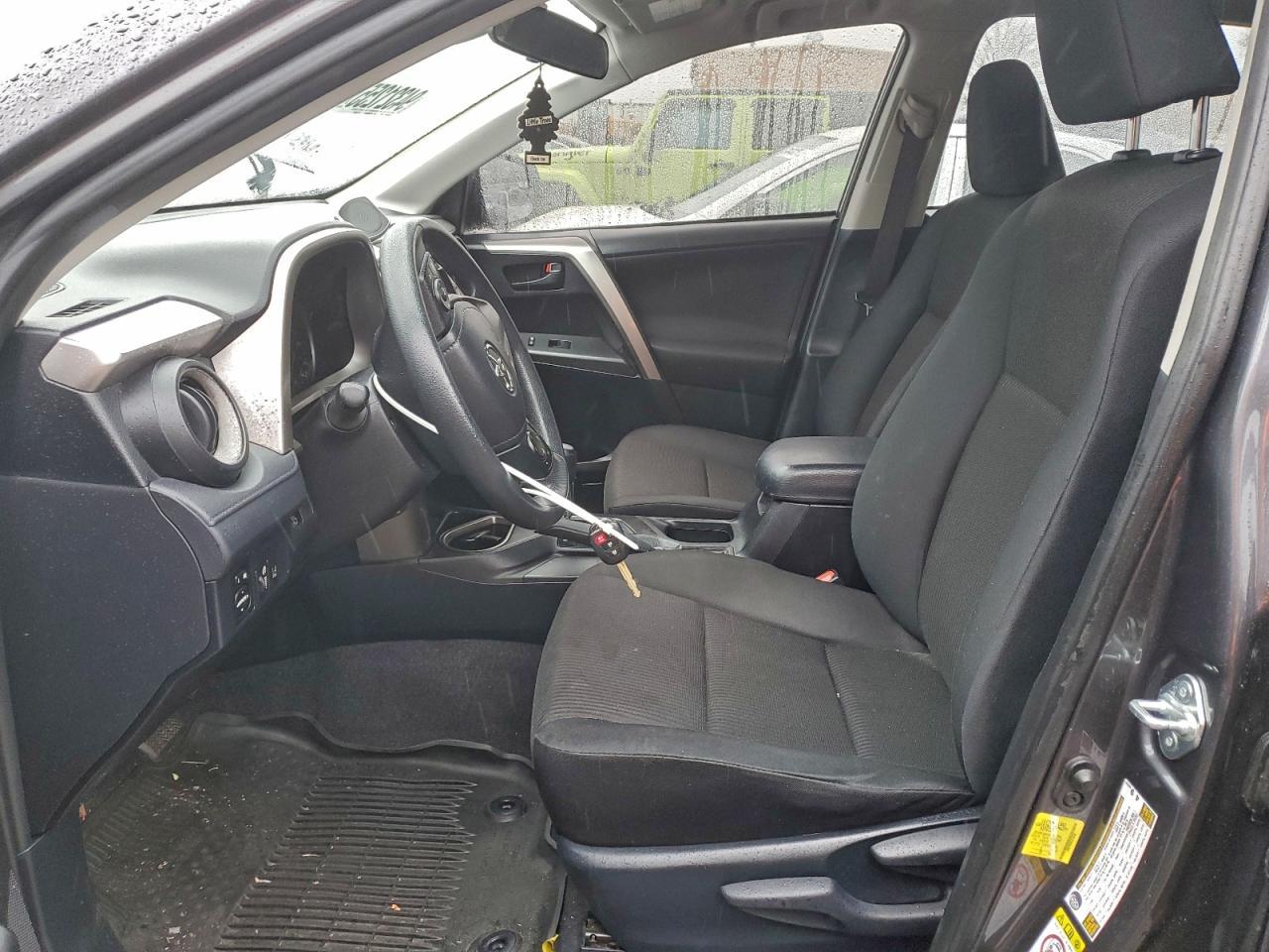 2018 Toyota Rav4 Le - Image 7